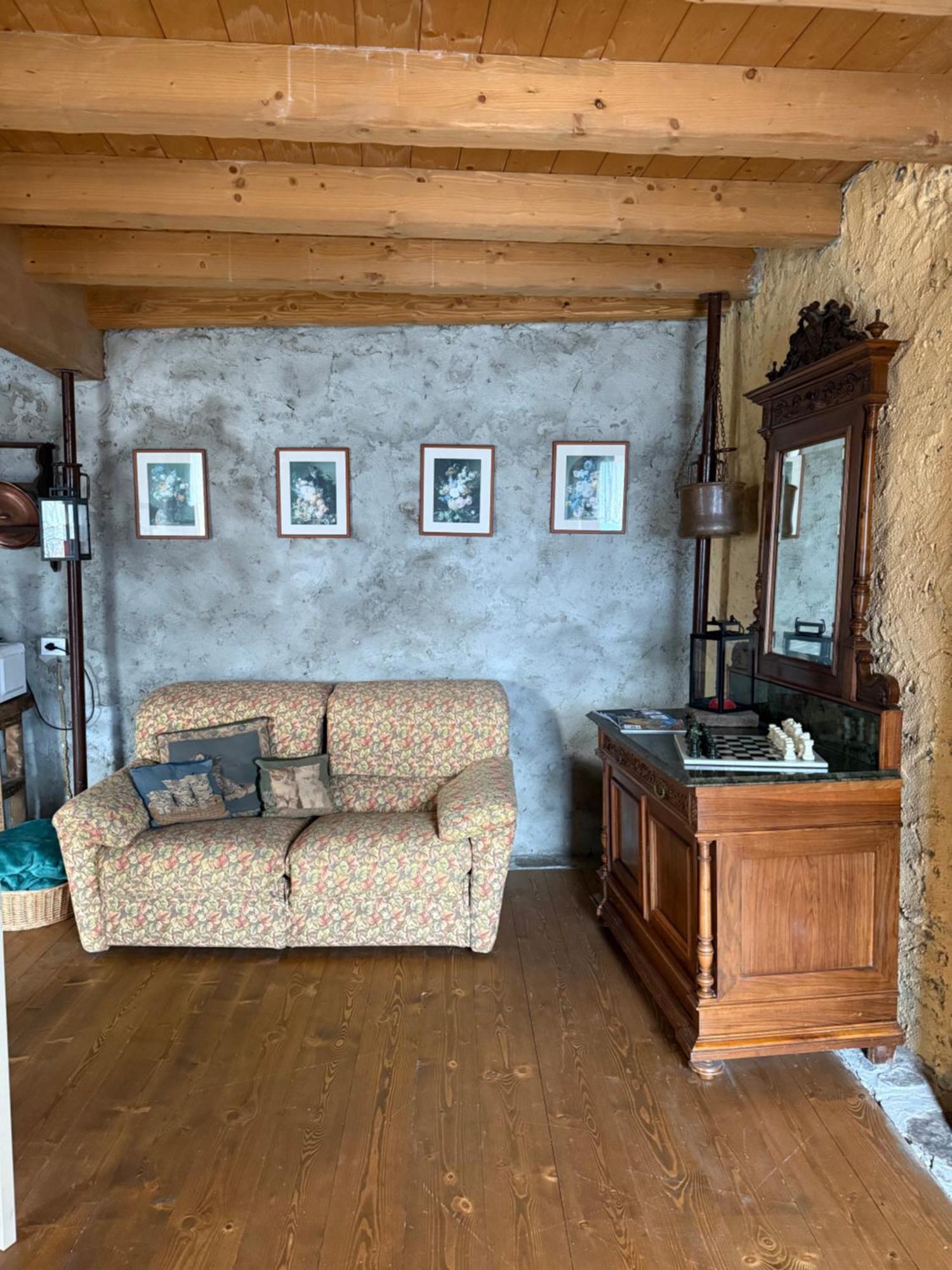 Stone House: Fairytale Flat With Magic Lake View Беллано Екстер'єр фото